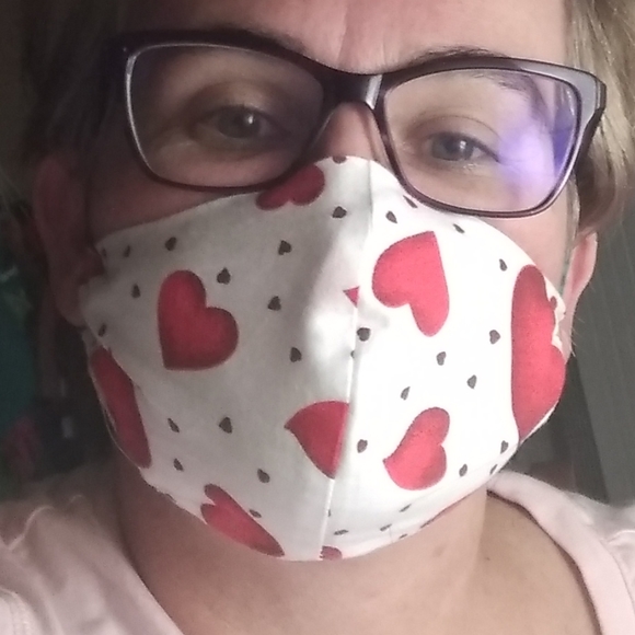 Facial cover - Picture 5 of 8